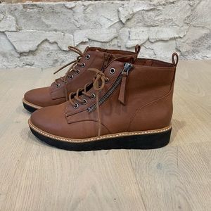 Naturalizer Eeva Bootie